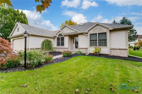1784 Eaglecrest Rd, Perrysburg, OH 43551