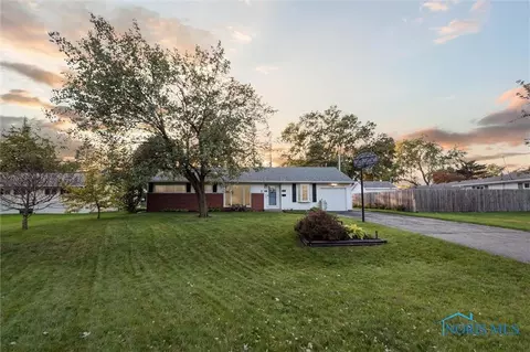 4931 Cedarhurst Rd, Toledo, OH 43613