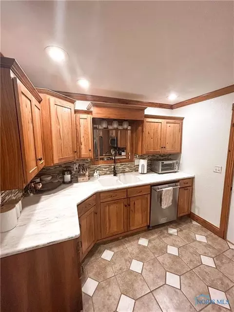 621 S Walnut, Bryan, OH 43506 photo 15