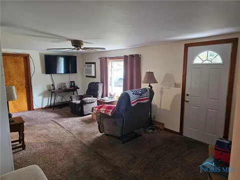 610 W Perry St, Paulding, OH 45879 photo 3