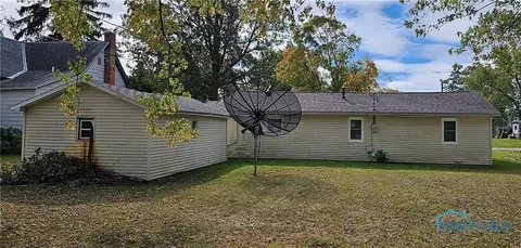 610 W Perry St, Paulding, OH 45879 photo 2
