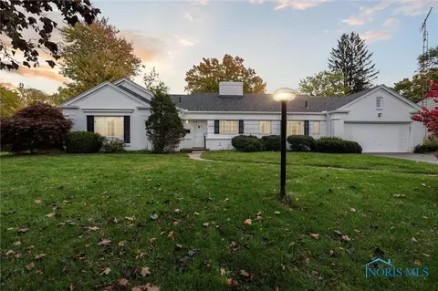 3304 Hargo Rd, Toledo, OH 43606
