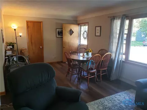 209 Degroff Ave, Archbold, OH 43502 photo 9
