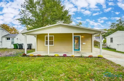 1302 Hugo St, Maumee, OH 43537