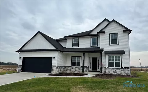 9849 Harrier Cir, Sylvania, OH 43560