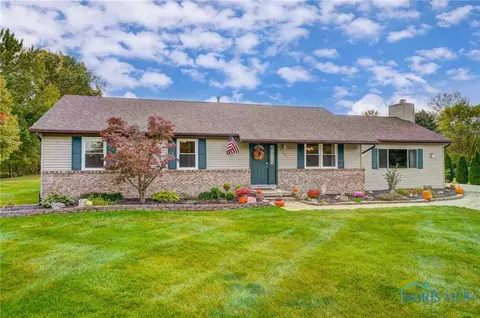 12209 Shaffer Rd, Swanton, OH 43558