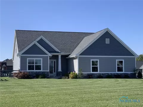 1853 N Freedom Dr, Northwood, OH 43619
