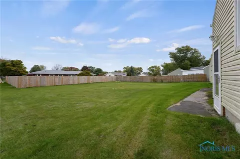 409 E Union St, Walbridge, OH 43465 photo 44
