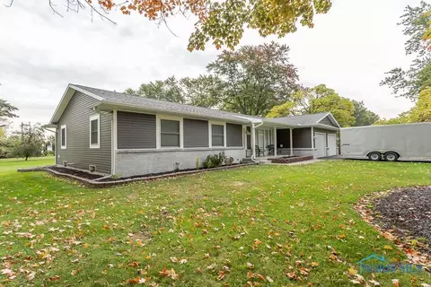 1202 Rochelle Rd, Toledo, OH 43615