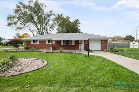 324 S Whittlesey Ave, Oregon, OH 43616