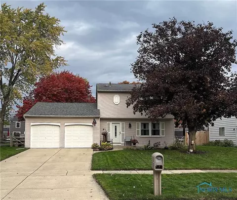 140 Southwood Dr, Perrysburg, OH 43551