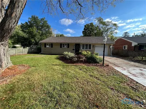 1348 Rosemary St, Toledo, OH 43614