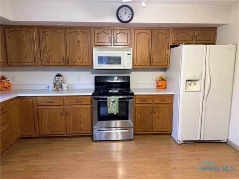 100 Bittersweet Dr, Paulding, OH 45879 photo 9