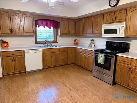 100 Bittersweet Dr, Paulding, OH 45879 photo 10