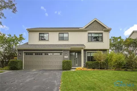 2089 Lexington Dr, Perrysburg, OH 43551