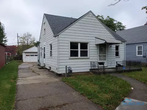 1828 Kedron St, Toledo, OH 43605