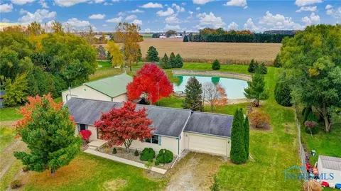 11065 Linwood Rd, Bowling Green, OH 43402