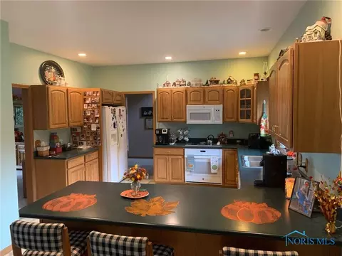 501 Bunny Dr, Edon, OH 43518 photo 6