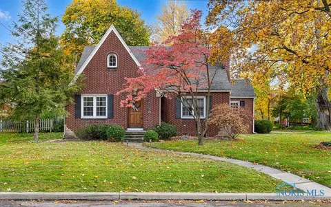 3319 Beverly Dr, Toledo, OH 43614