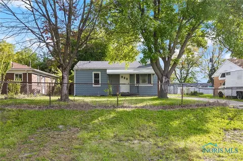 3754 Wallace Blvd, Toledo, OH 43611