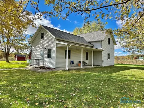 26350 Hoffman Rd, Defiance, OH 43512