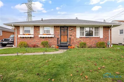 1574 Amesbury Rd, Toledo, OH 43612