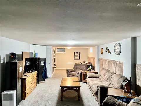 1618 E High St, Bryan, OH 43506 photo 22