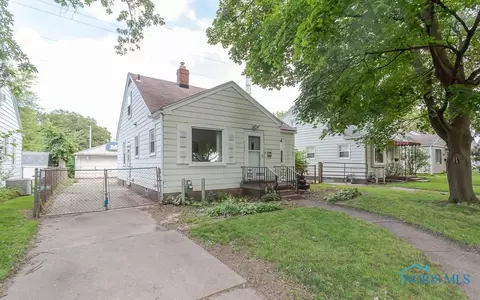 3584 Bellevue Rd, Toledo, OH 43613