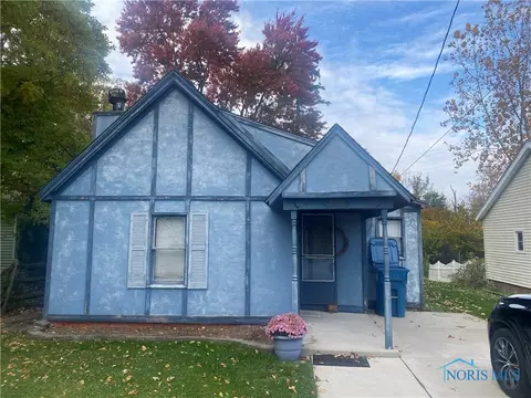 252 Maple St, Metamora, OH 43540