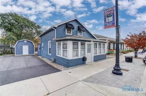 23 S Third St, Waterville, OH 43566