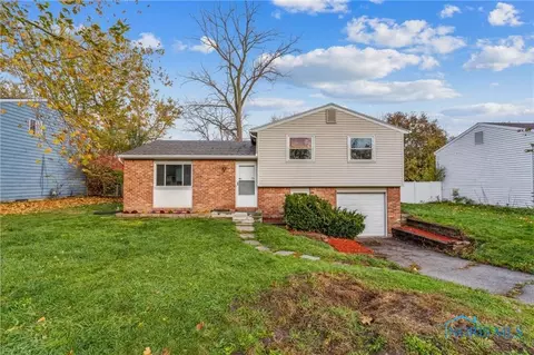 6022 E Pembridge Dr, Toledo, OH 43615