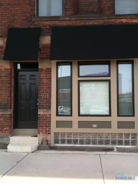 921 Washington St, Toledo, OH 43604