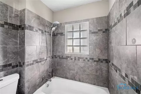 1802 Pilgrim Rd, Toledo, OH 43607 photo 17