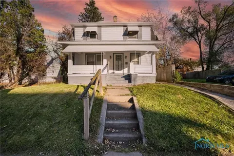 1802 Pilgrim Rd, Toledo, OH 43607