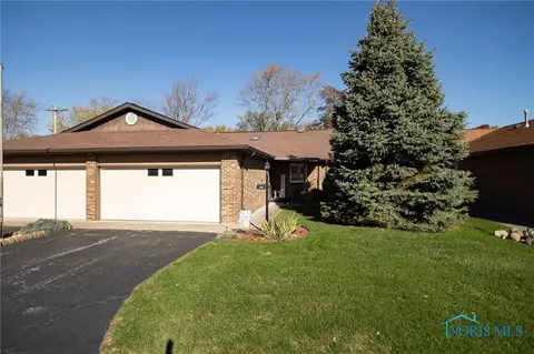 152 Alpine Dr #U-17, Findlay, OH 45840