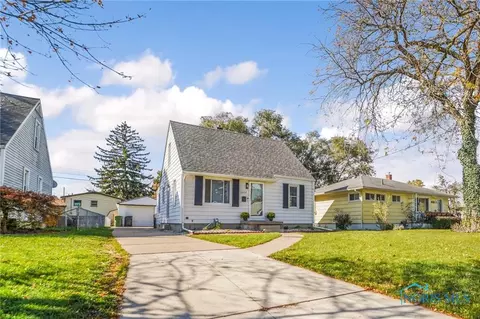 1027 Michigan Ave, Maumee, OH 43537