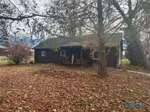 13835 Arnold Ave, Neapolis, OH 43547