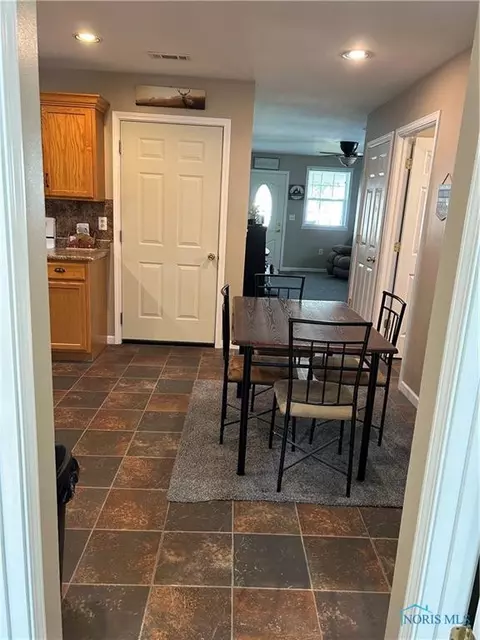 211 Edgar Ave, Findlay, OH 45840 photo 5