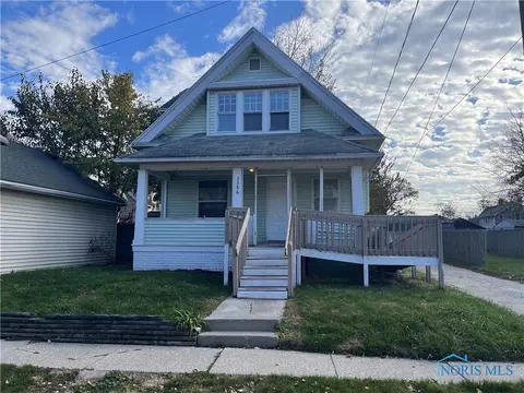 3386 N Richardson Dr, Toledo, OH 43608