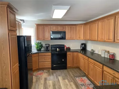 240 Main St, Ney, OH 43549 photo 8