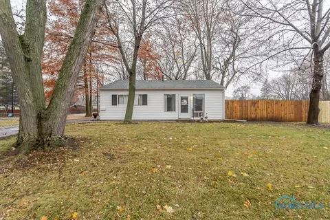 6005 Rambo Ln, Toledo, OH 43623