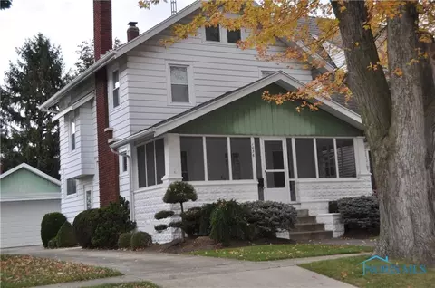 1036 Rawson Pl, Fremont, OH 43420