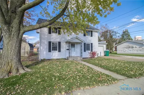 102 E 3rd St, Genoa, OH 43430 photo 3