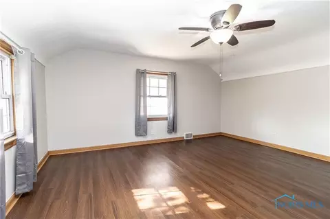 102 E 3rd St, Genoa, OH 43430 photo 27