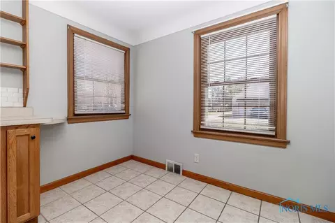 102 E 3rd St, Genoa, OH 43430 photo 18
