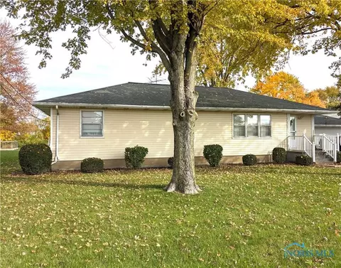 1040 Glenwood Ave, Napoleon, OH 43545