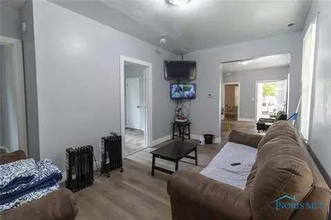 851 Blum St, Toledo, OH 43607 photo 7