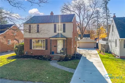 2645 Castleton Ave, Toledo, OH 43613