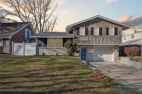 6027 Dellwood Dr, Toledo, OH 43613