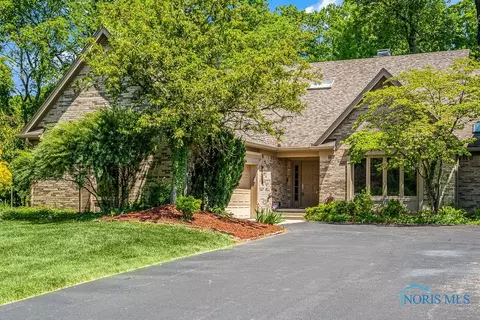 5552 N Citation Rd, Ottawa Hills, OH 43615